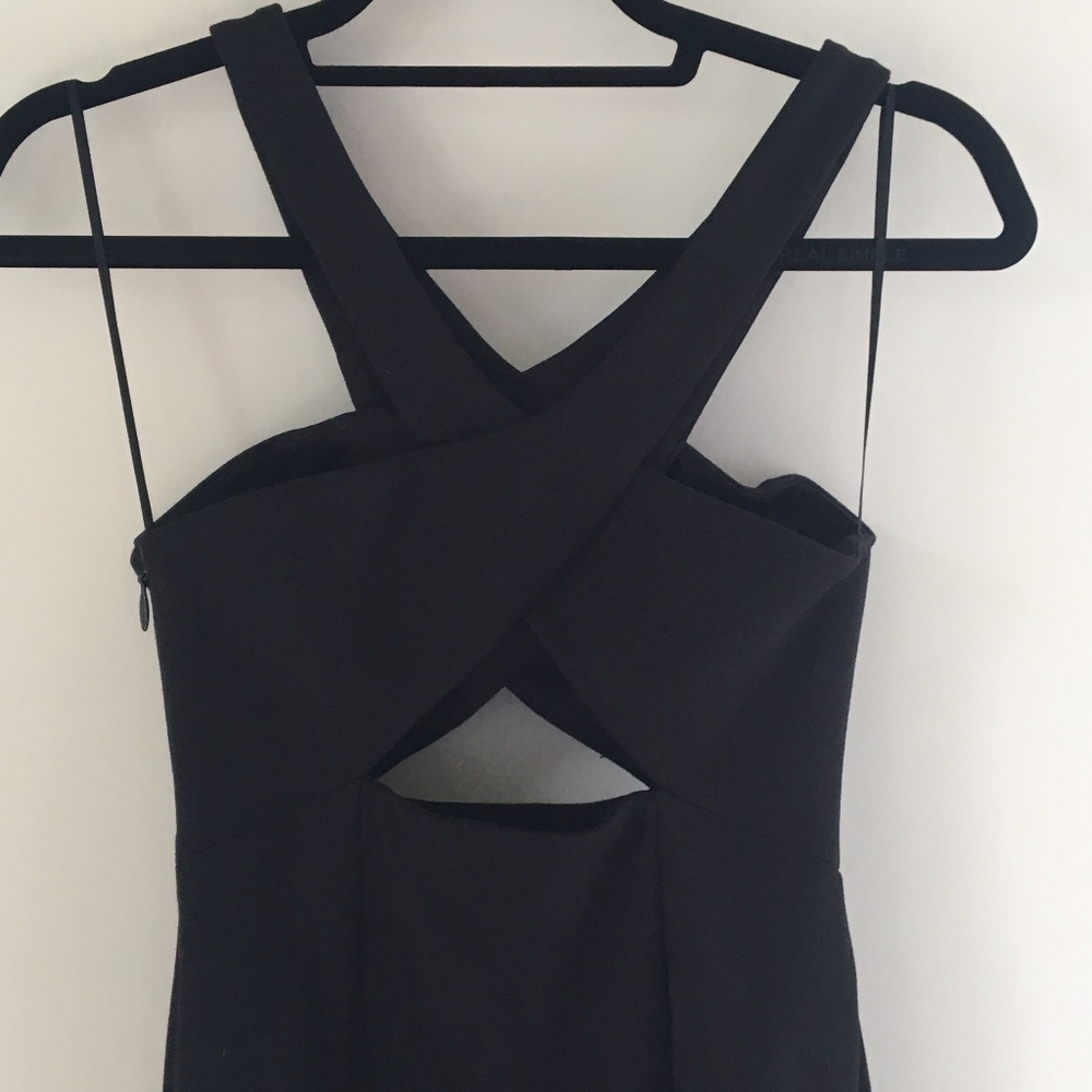Nicholas Black Gown - Picture 5 of 5